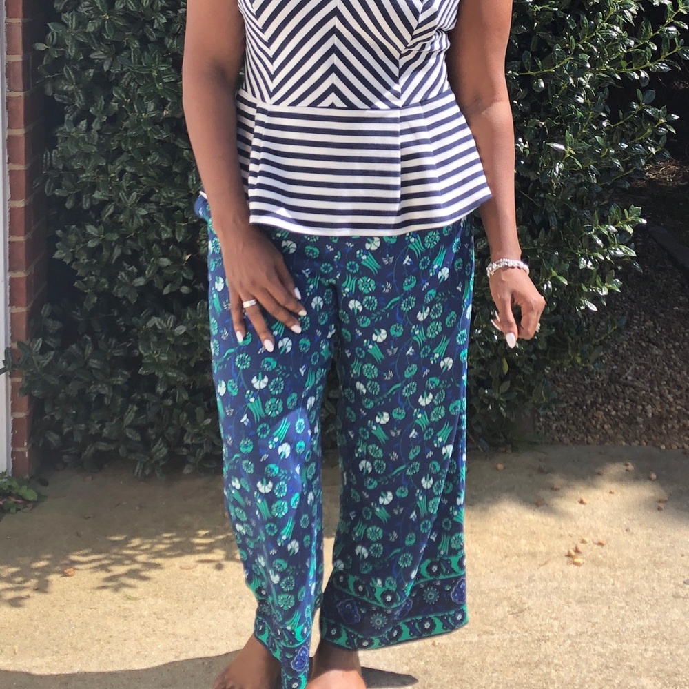 🌸 “Vacation pants”